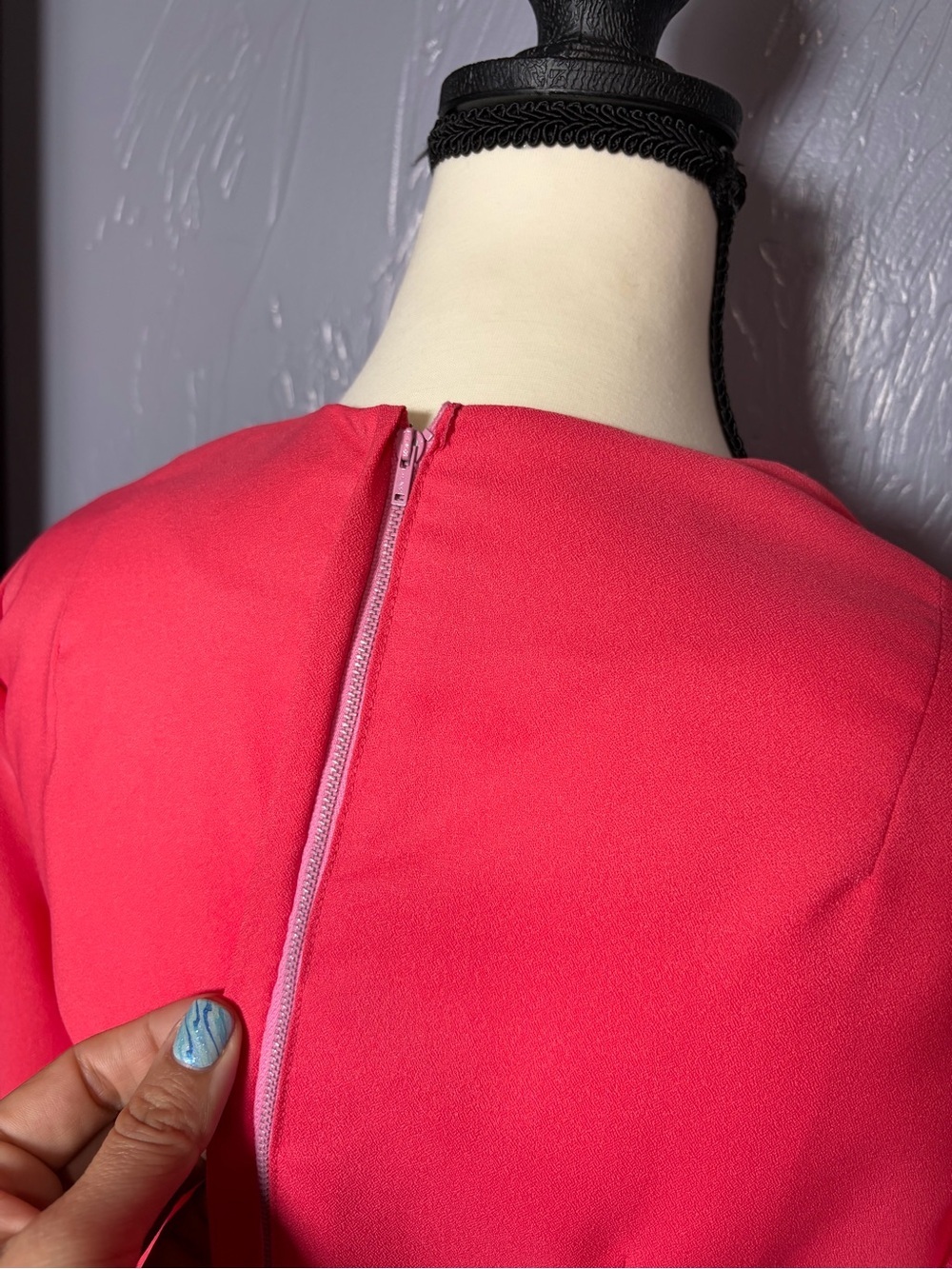 60’s Vintage Handmade Coral Ruffle-Front Long Sleeve Dress - Picture 5 of 11
